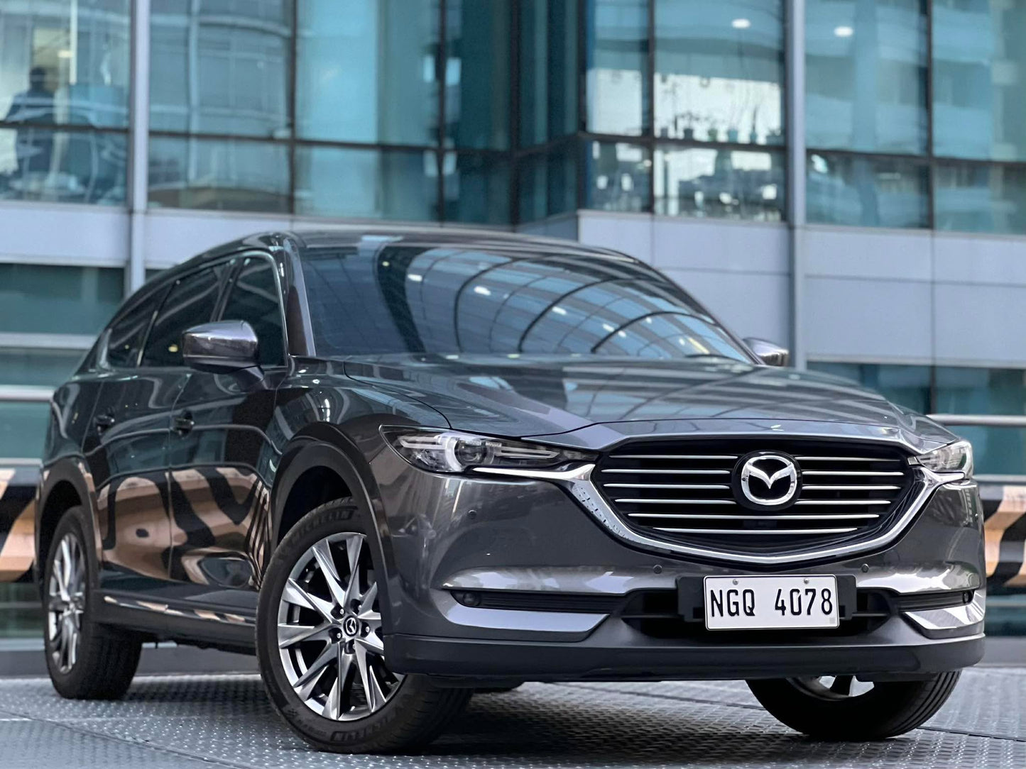 2022 Mazda CX8 Signature 4x2, Automatic, Gas