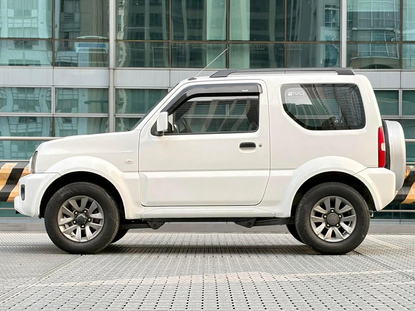 2017 Suzuki Jimny JLX 1.3 4x4, Automatic, Gas