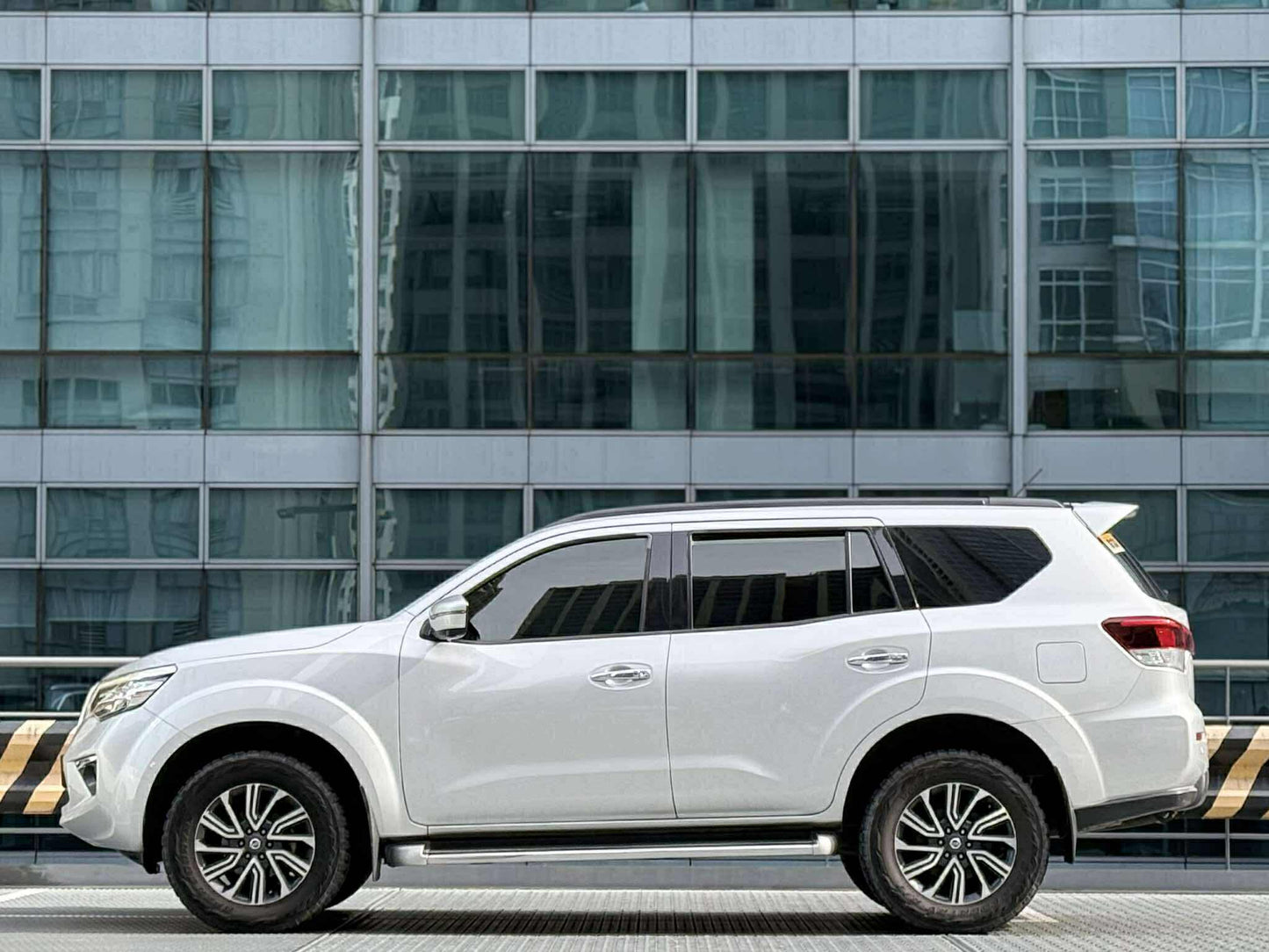 2019 Nissan Terra VL 4x2 2.5, Automatic, Diesel