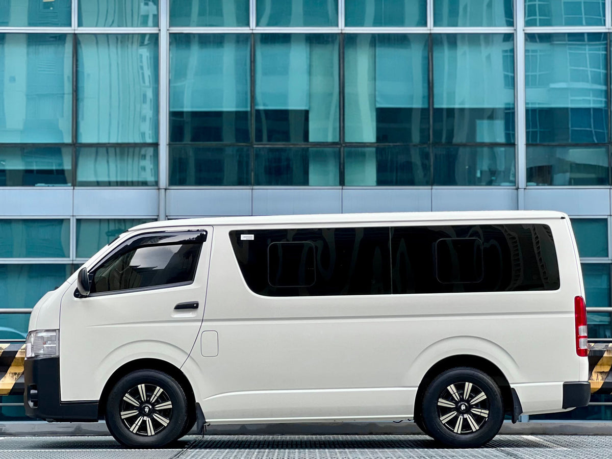 2023 Toyota Hiace Commuter 3.0, Manual, Diesel
