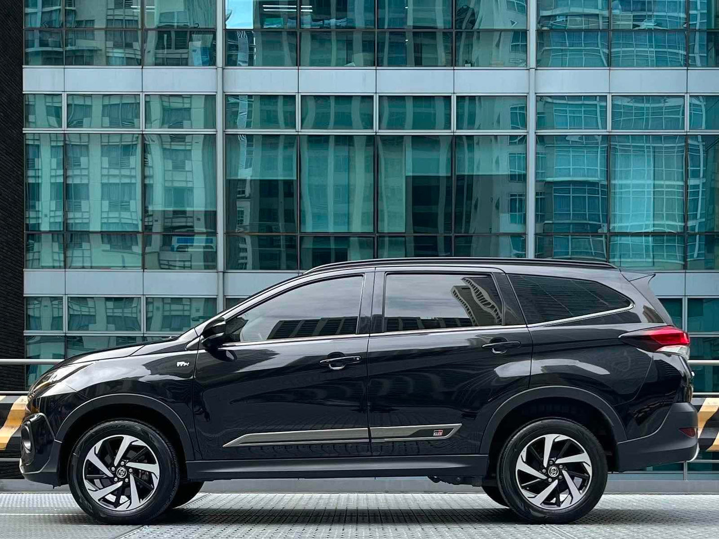 2025 Toyota Rush 1.5 G GRS, Automatic, Gas