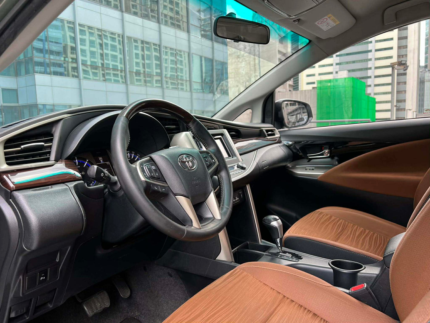 2017 Toyota Innova 2.8 V, Automatic, Diesel