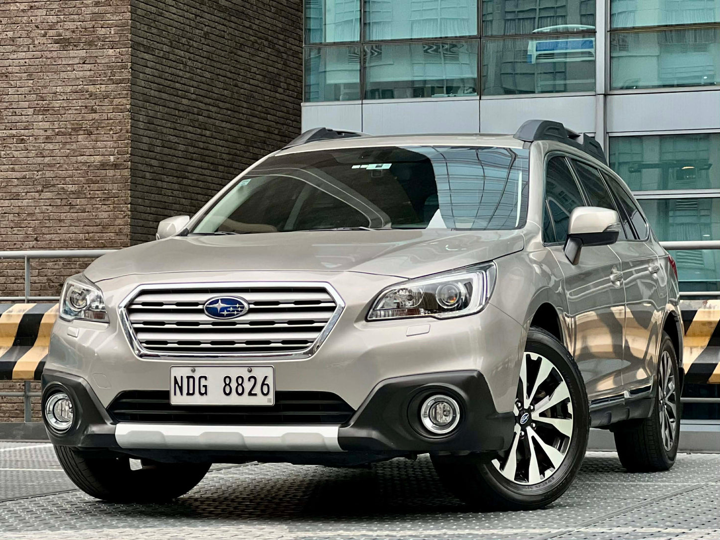 2017 Subaru Outback 3.6 AWD, Automatic, Gas