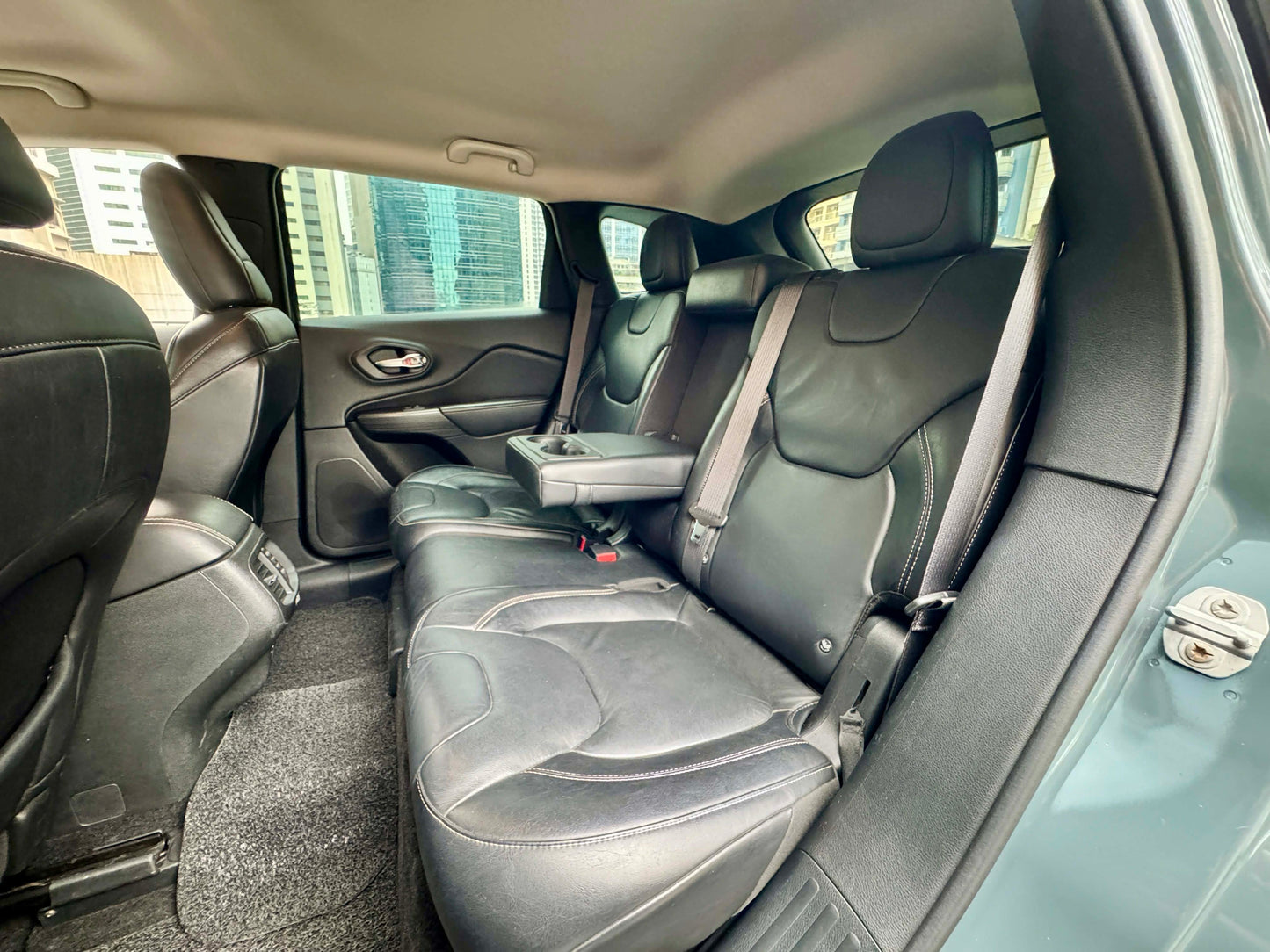 2015 Jeep Cherokee 4x4 2.6, Automatic, Gas