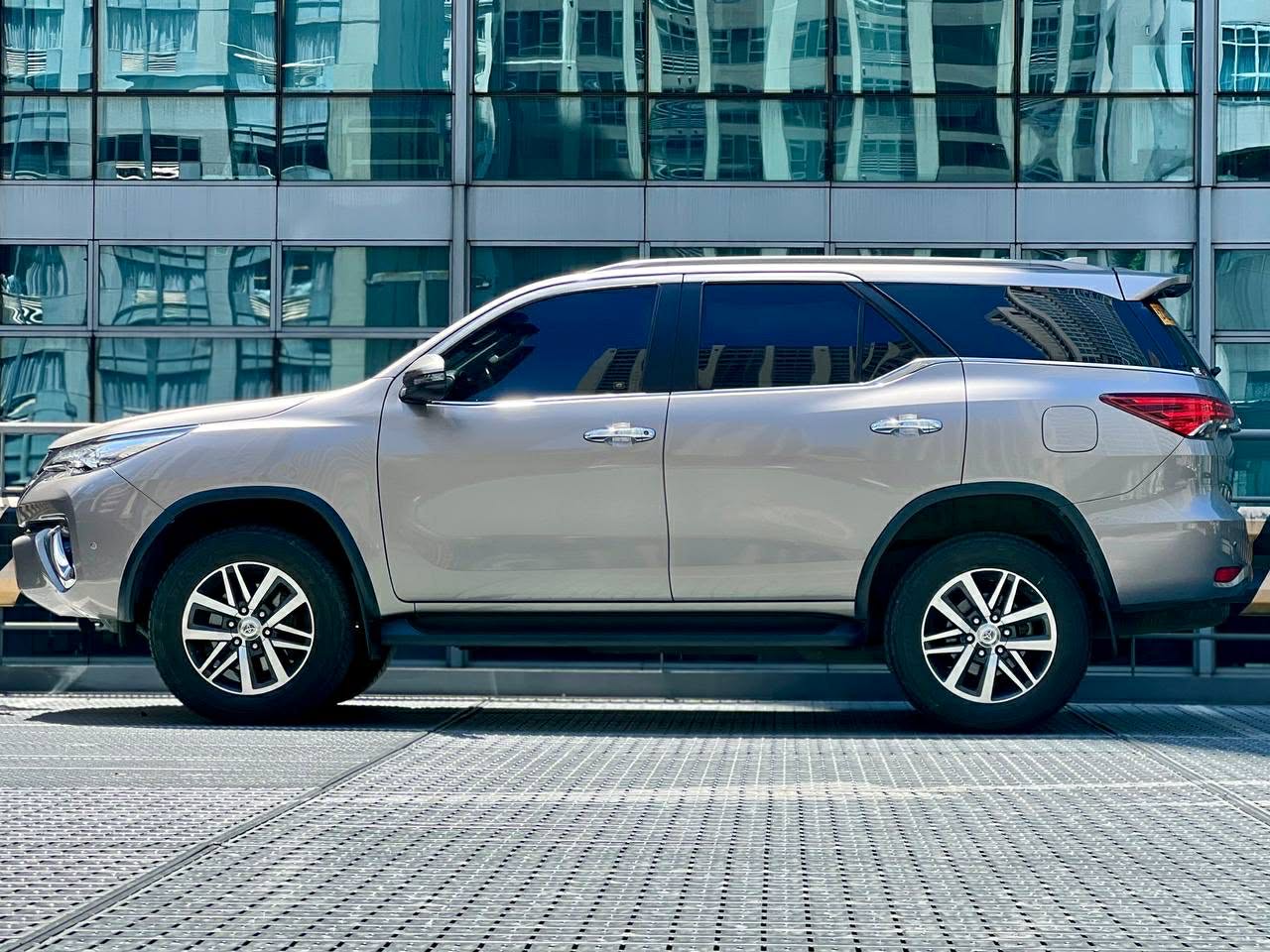 2018 Toyota Fortuner 4x2 V, Automatic, Diesel
