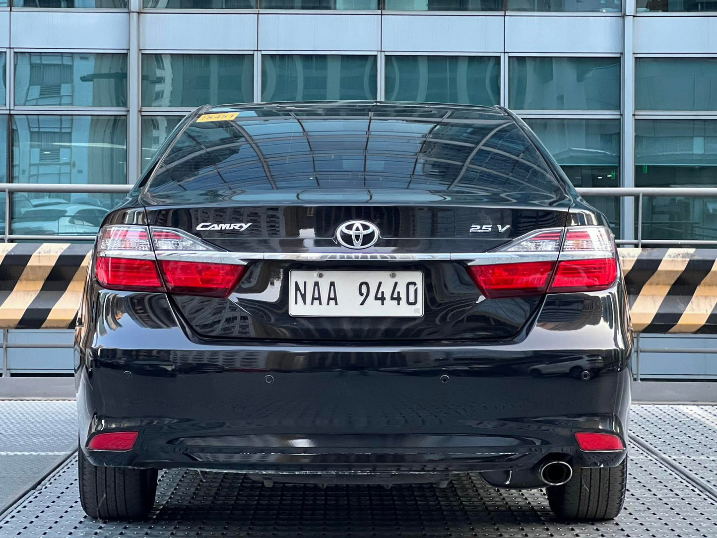 2018 Toyota Camry 2.5 V, Automatic, Gas