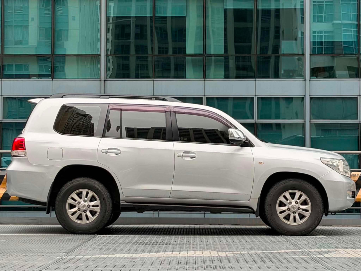 2010 Toyota Land Cruiser LC200 VX 4x4 V8, Automatic, Diesel