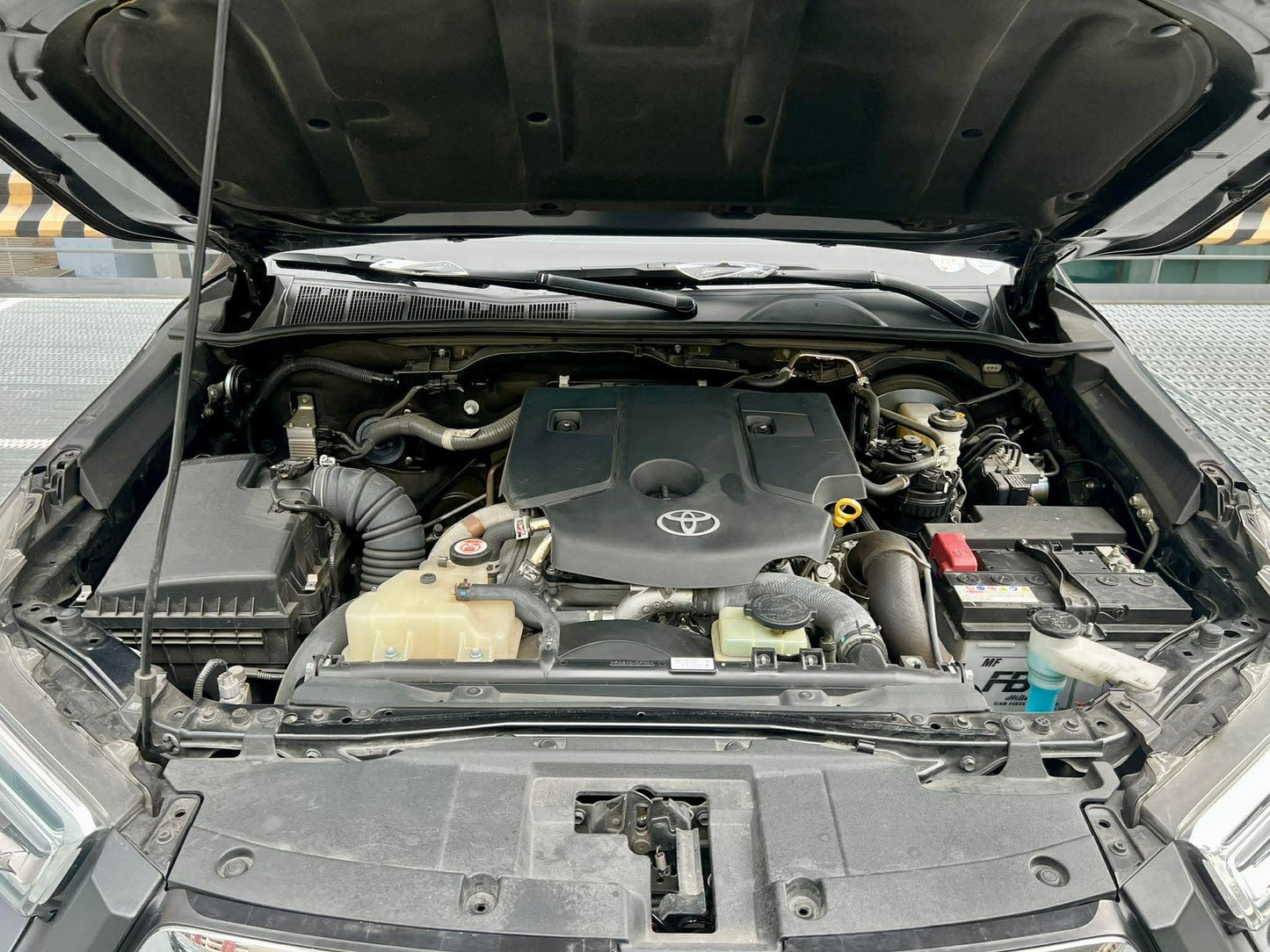 2025 Toyota Hilux 4x2 G, Manual, Diesel