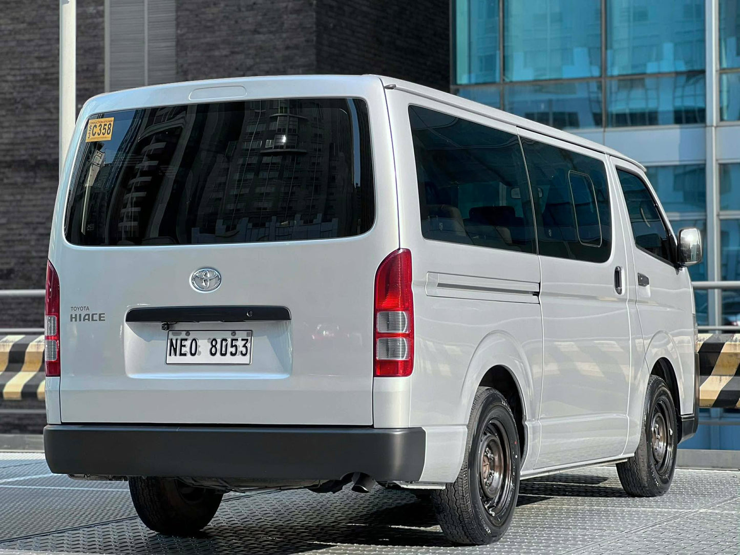 2021 Toyota HiAce Commuter 3.0, Manual, Diesel