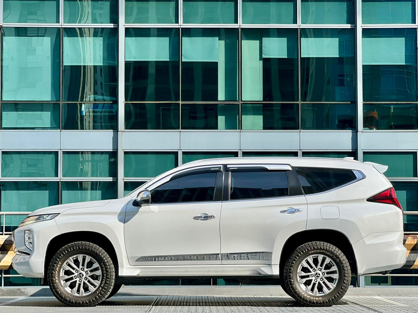2020 Mitsubishi Montero GLS Sport 2.5, Automatic, Diesel