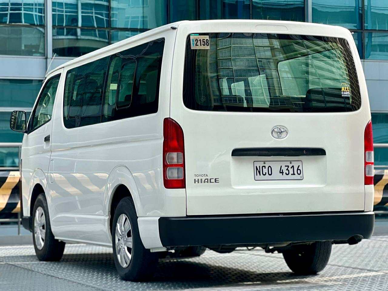 2017 Toyota Commuter 3.0, Manual, Diesel