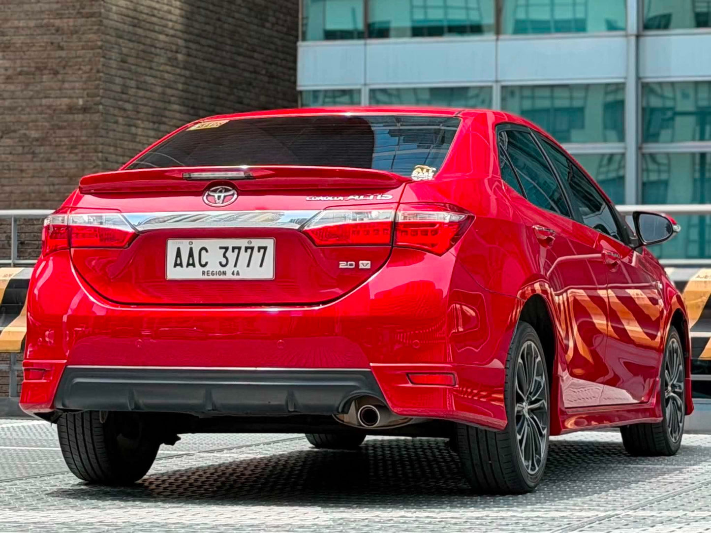 2015 Toyota Corolla Altis 2.0V, Automatic, Gas