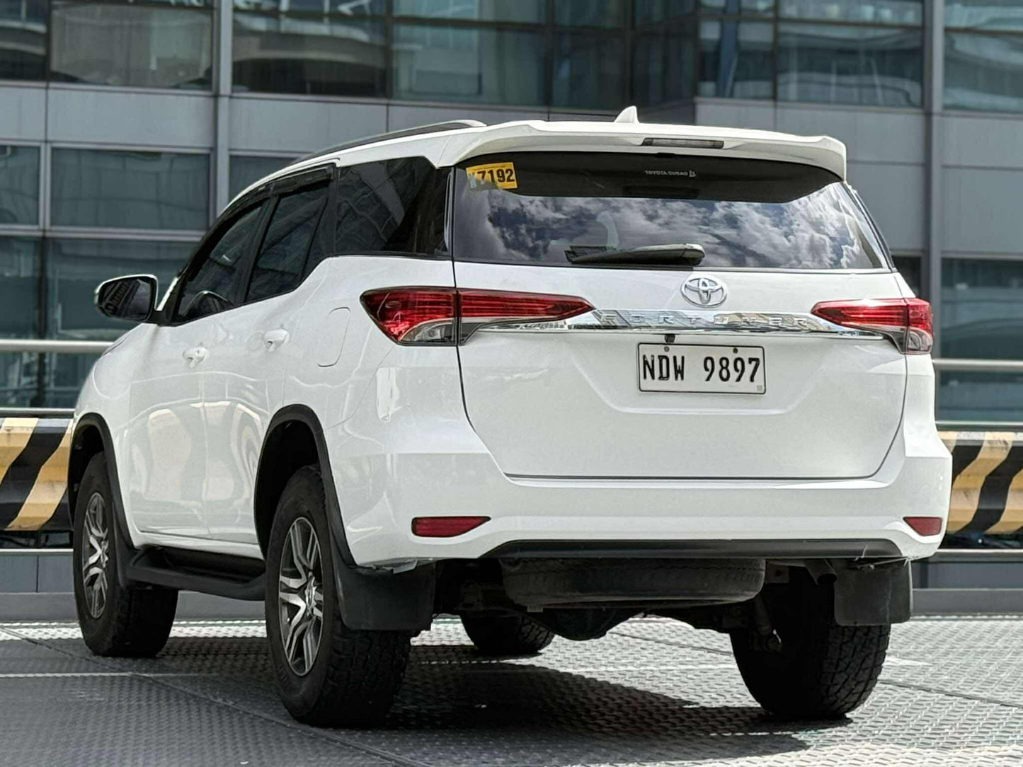 2016 Toyota Fortuner G 4x2 2.4, Manual, Diesel