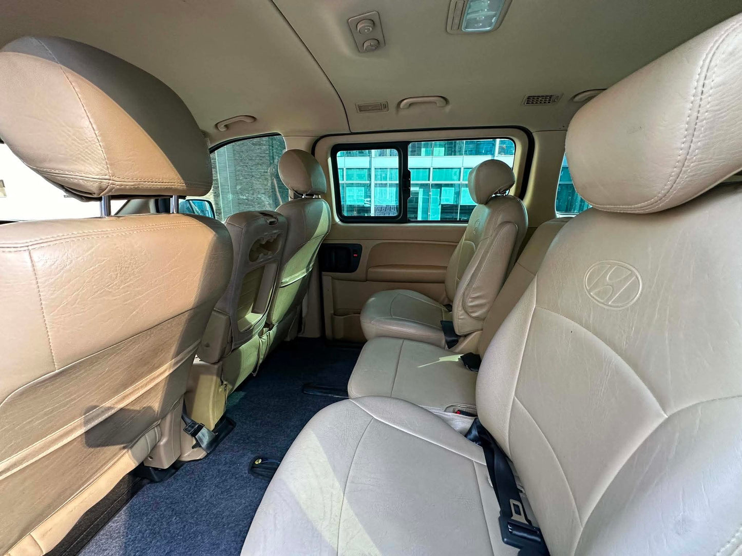 2015 Hyundai Grand Starex GL 2.5, Automatic, Diesel