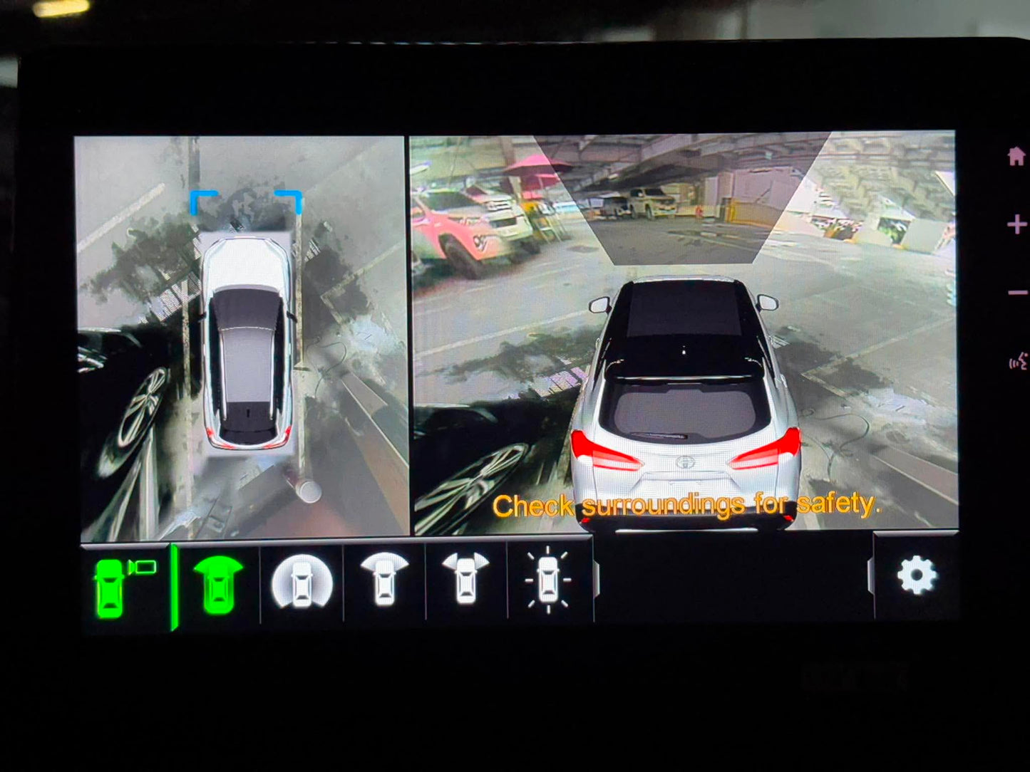 2024 Toyota Corolla Cross GRS Hybrid, Automatic, Gas