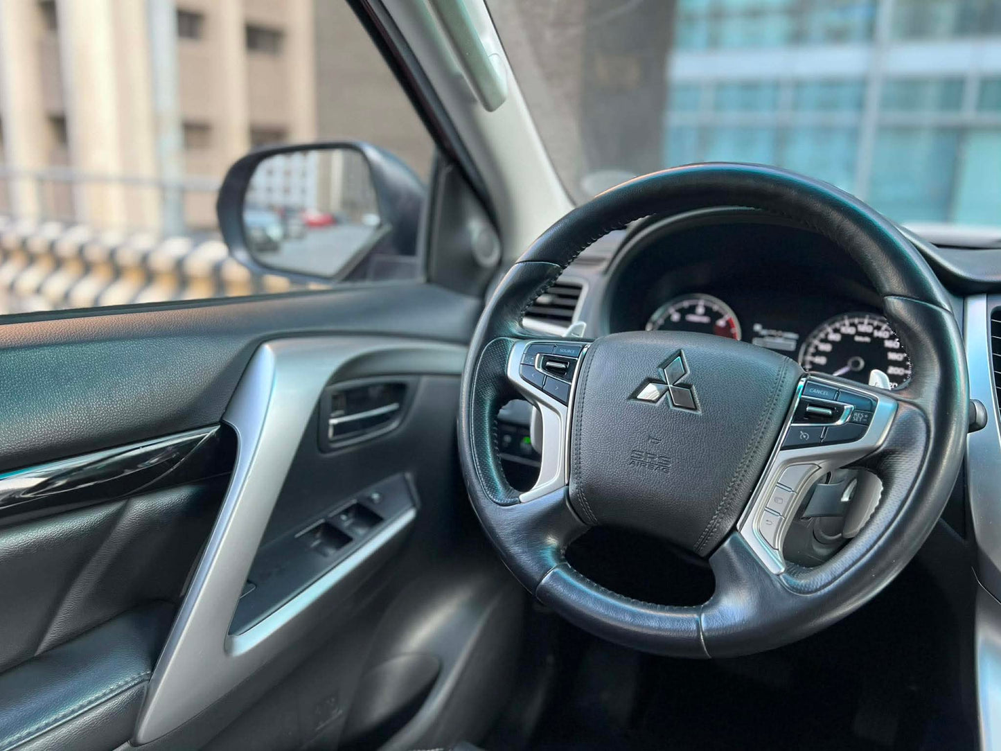 2016 Mitsubishi Montero GLS Premium, Automatic, Diesel