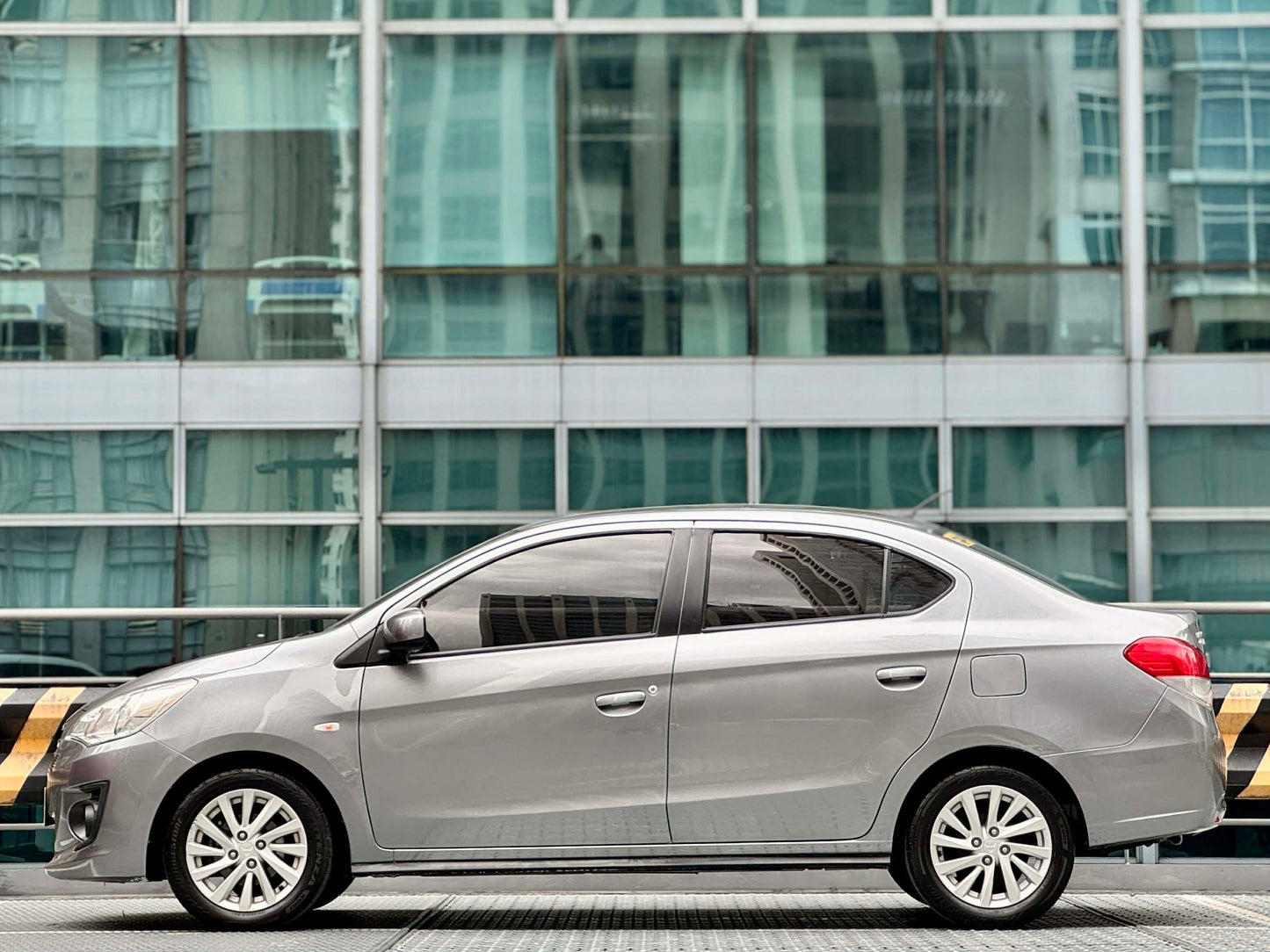 2017 Mitsubishi Mirage G4 GLX 1.2, Automatic, Gas