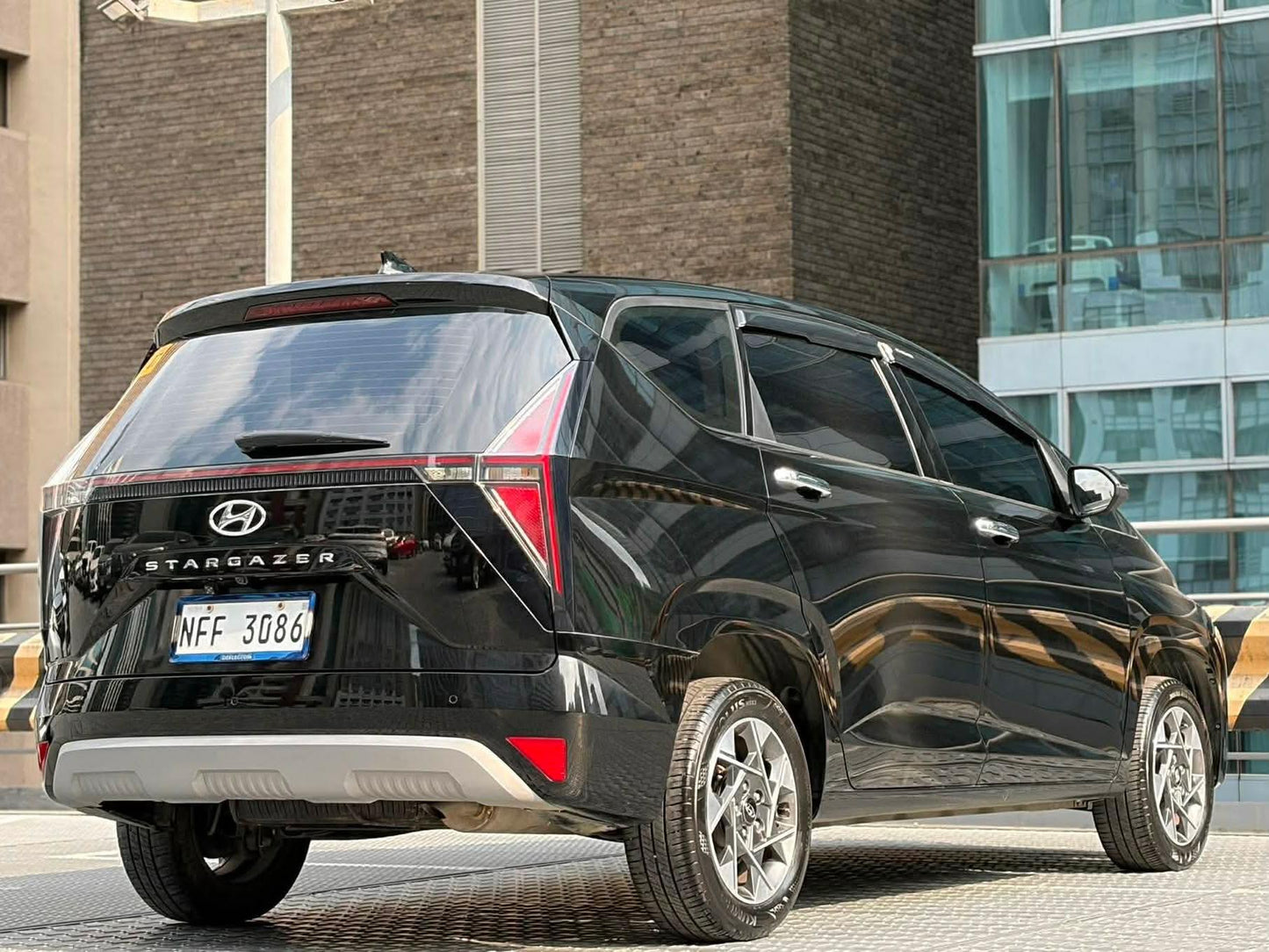 2024 Hyundai Stargazer 1.5 GLS Premium, Automatic, Gas