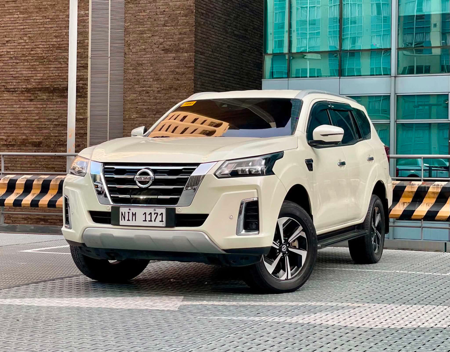 2023 Nissan Terra VL 2.5L 4x2, Automatic, Diesel