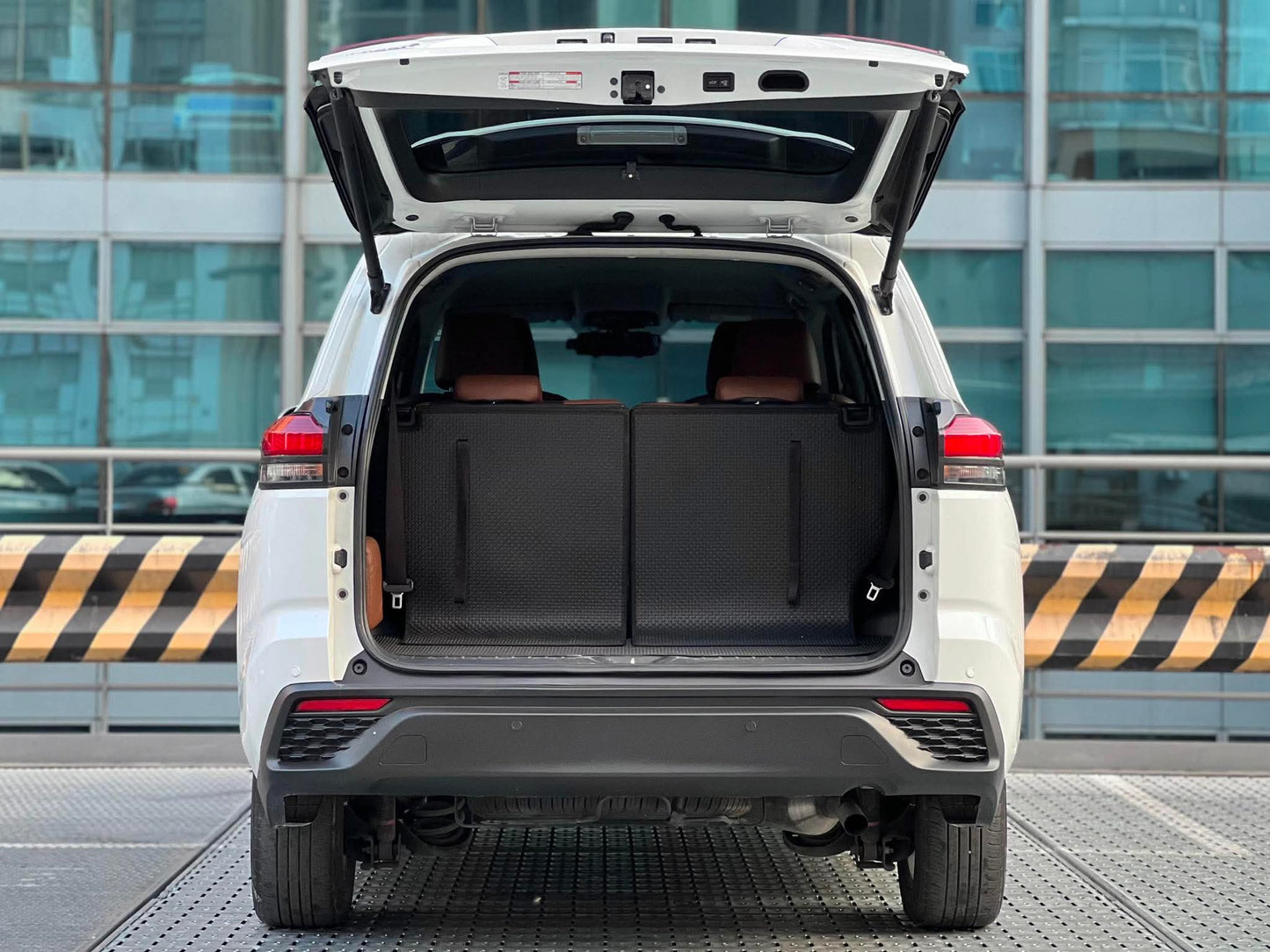 2024 Toyota Innova Zenix 2.0 V, Automatic, Gas