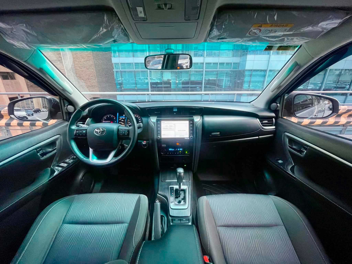 2023 Toyota Fortuner2.4 V 4x2, Automatic, Diesel