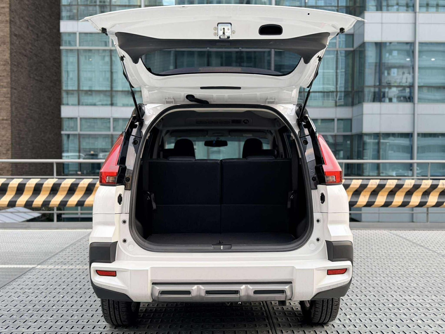 2025 Mitsubishi Xpander Cross 1.5, Automatic, Gas