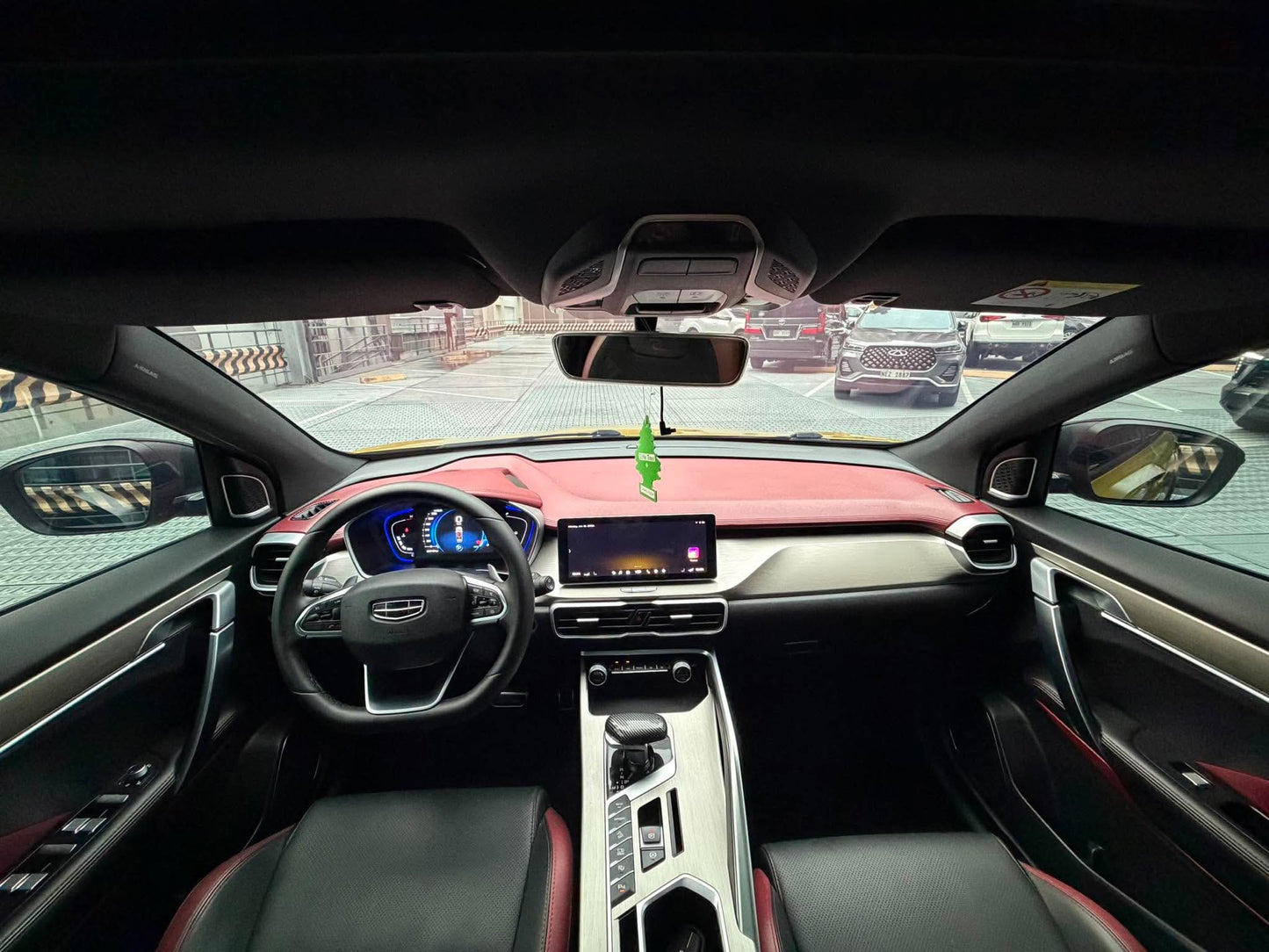 2023 Geely Coolray Sport SE 1.5 
Gas Automatic