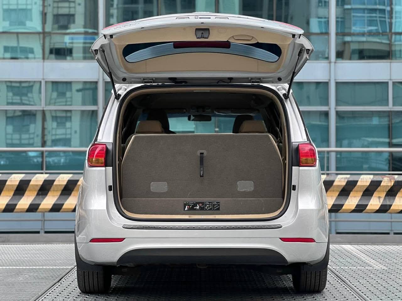 2017 Kia Carnival 2.2, Automatic, Diesel