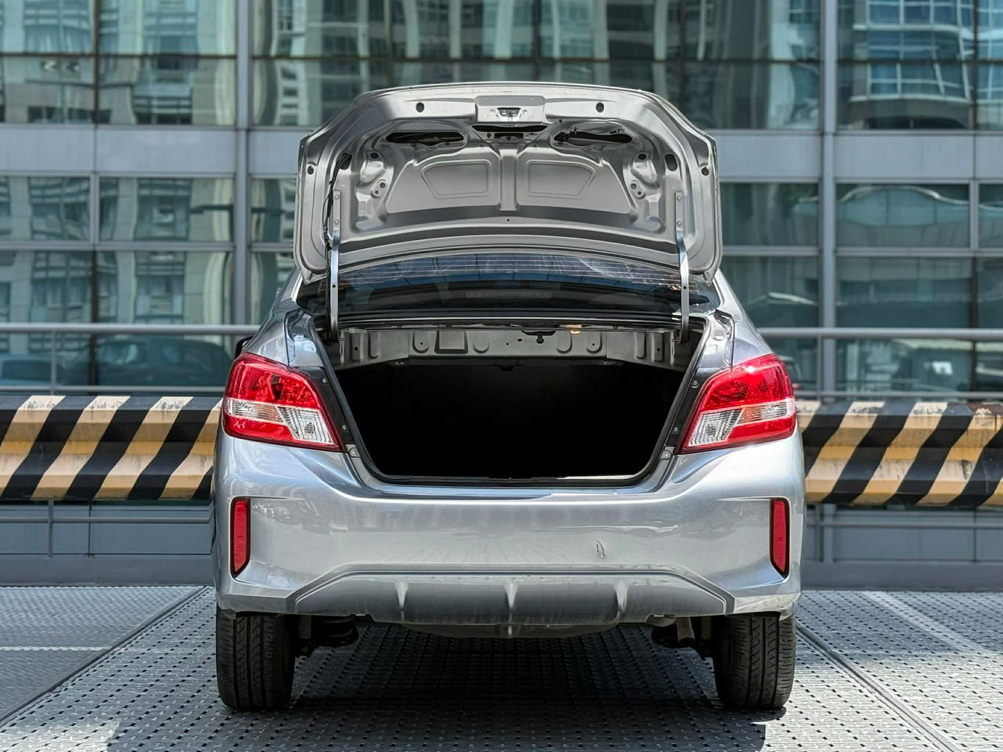 2025 Mitsubishi Mirage G4 GLX, Automatic, Gas