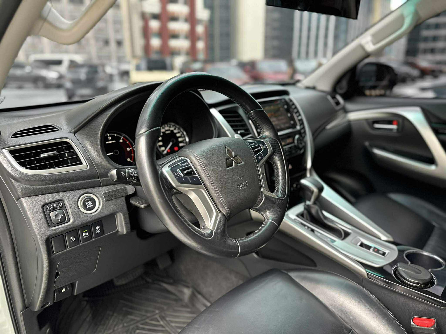 2016 Mitsubishi Montero GLS Premium 4x2, Automatic, Diesel