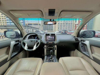 2011 Toyota Land Cruiser Prado VX 4.0 V6 4x4, Automatic, Gas