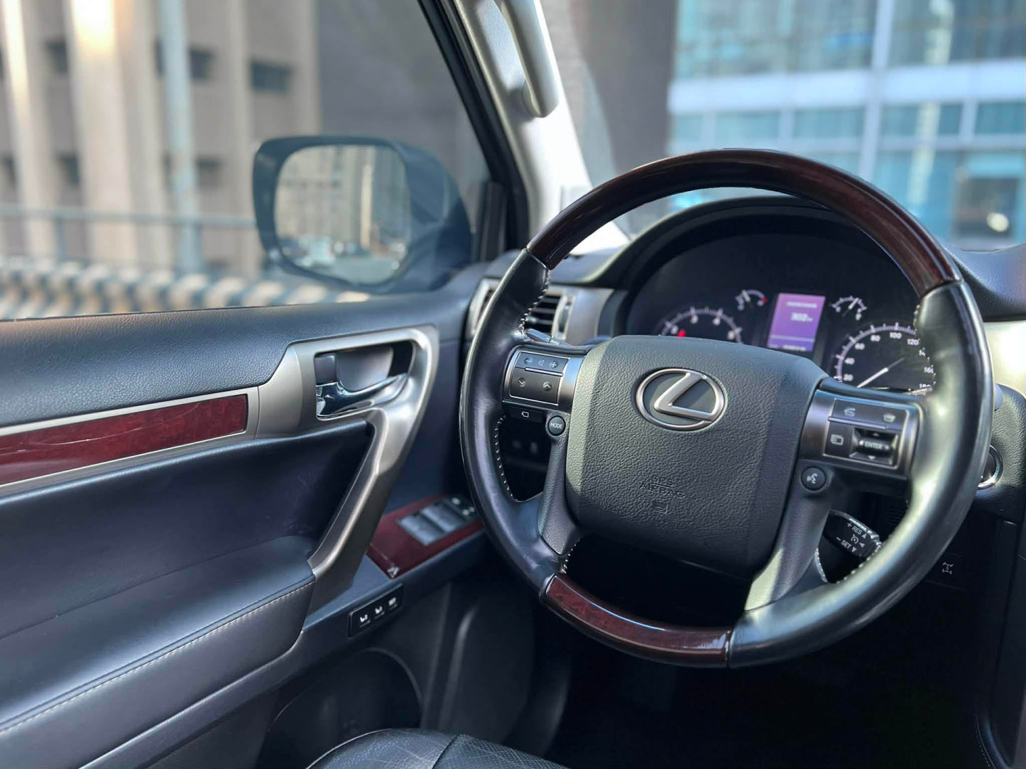2017 Lexus GX460 4.6 V8, Automatic, Gas
