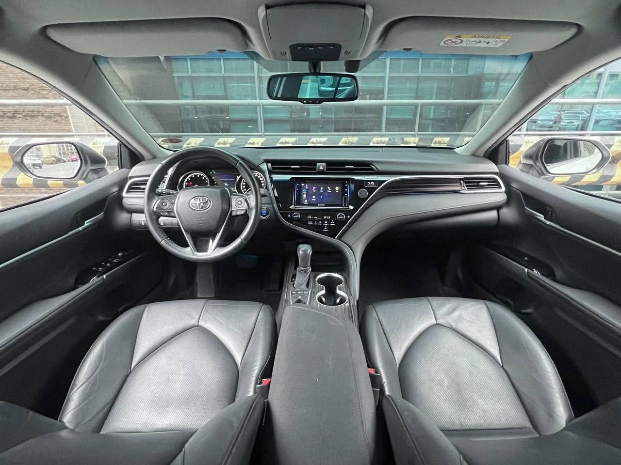 2020 Toyota Camry 2.5 V, Automatic, Gas