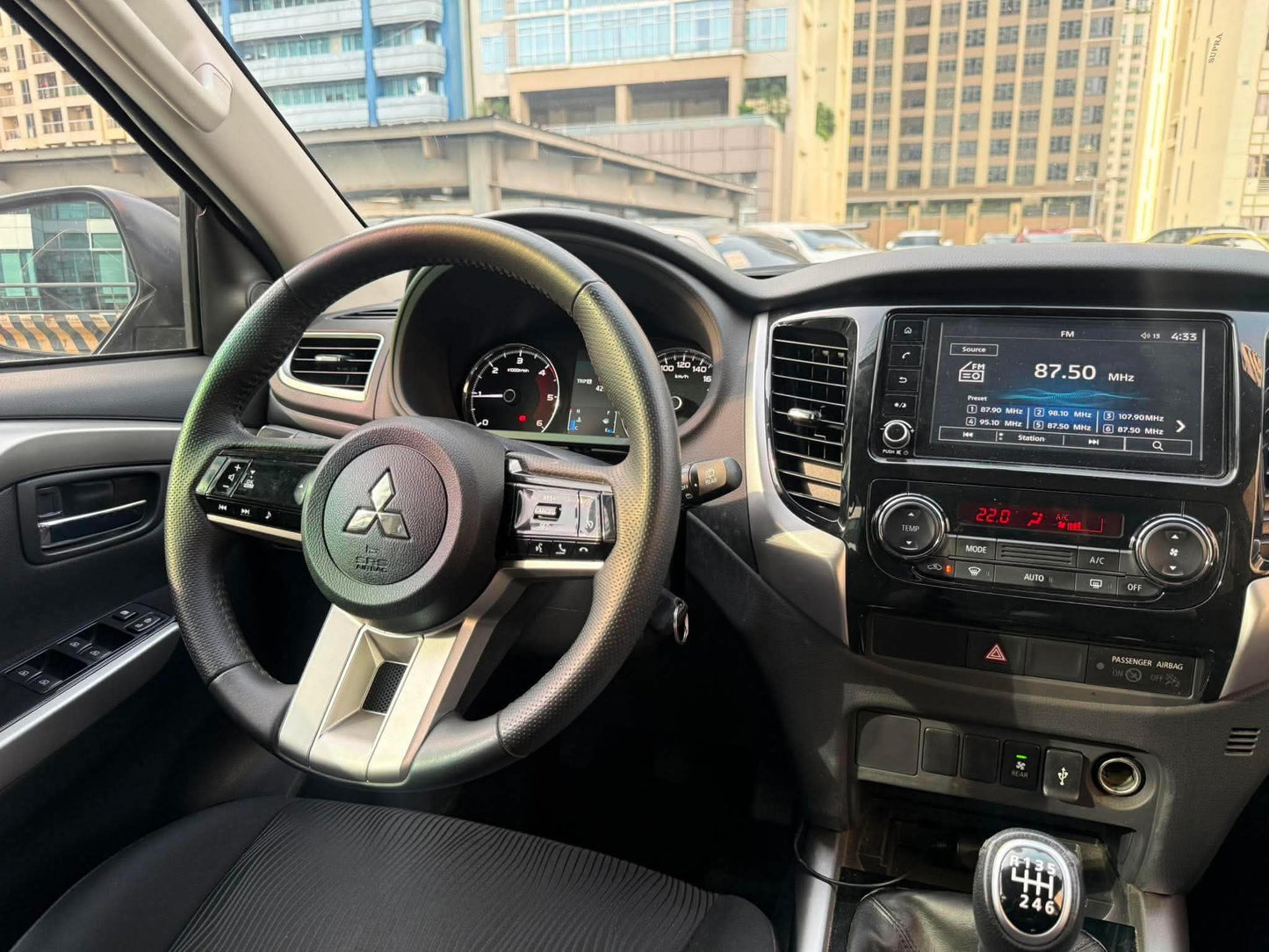 2025 Mitsubishi Montero Sport 2.4D 2WD GLX, Manual, Diesel