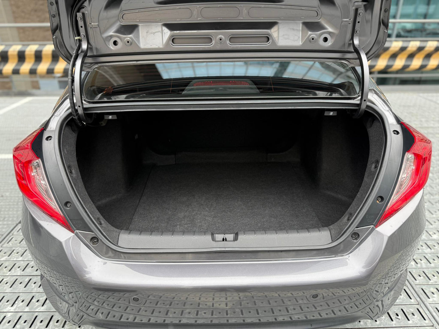 2020 Honda Civic E 1.8, Automatic, Gas