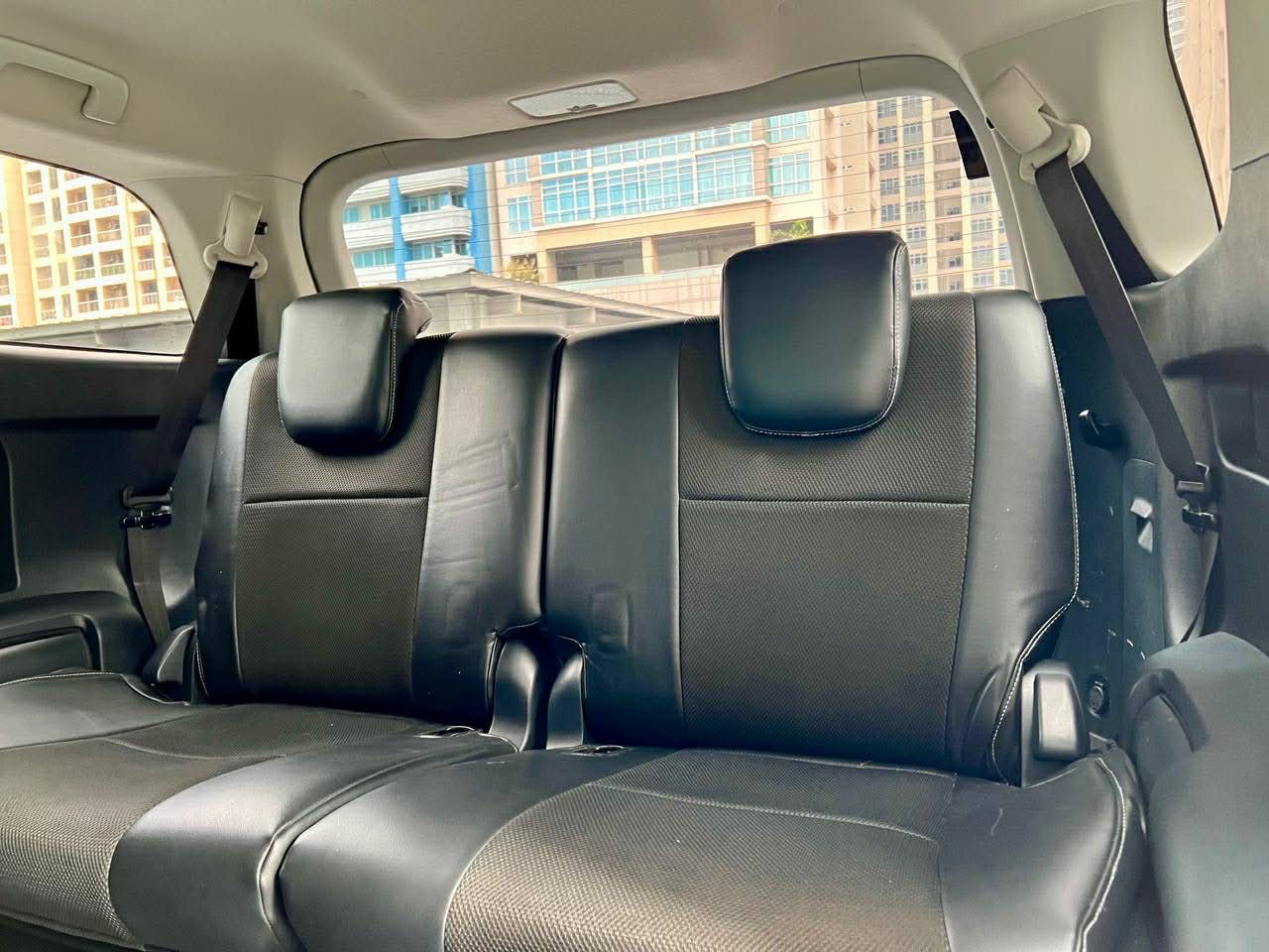 2022 Toyota Fortuner 2.4 V, Automatic, Diesel