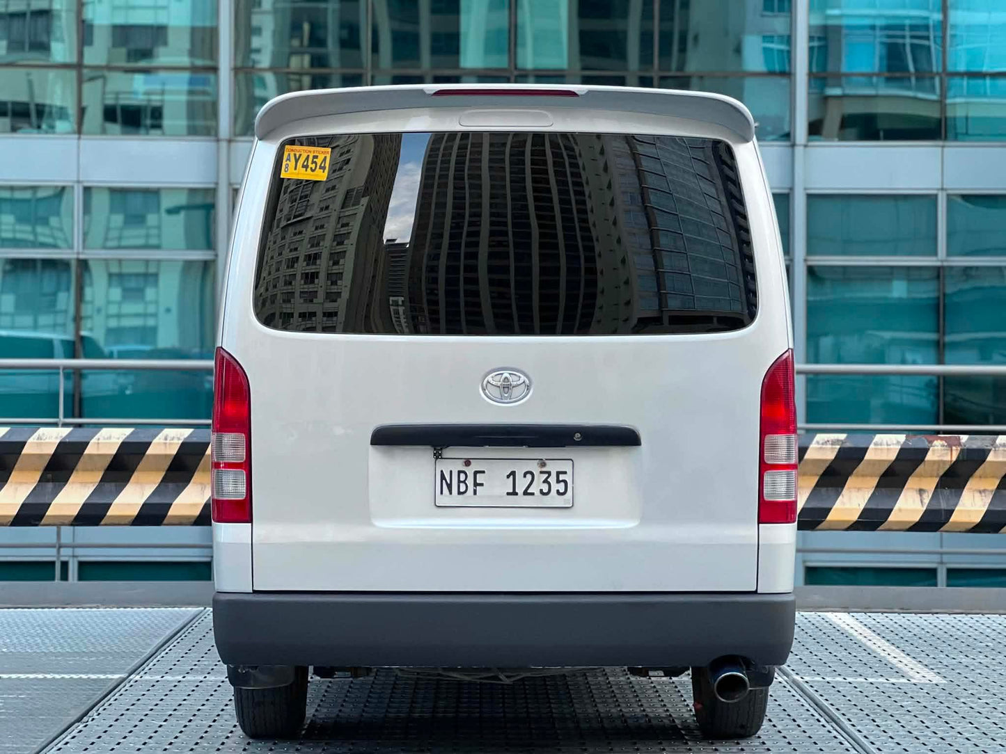 2019 Toyota HiAce Commuter 3.0, Manual, Diesel