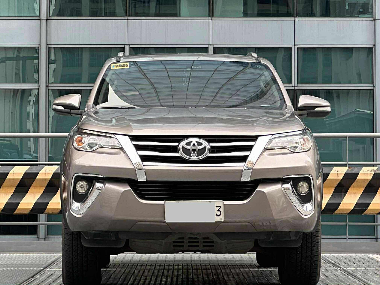 2018 Toyota Fortuner 4x2 V, Automatic, Diesel
