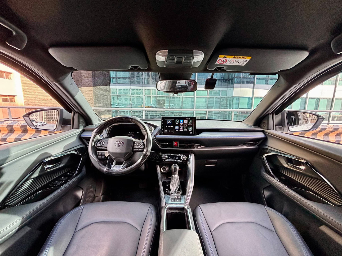2024 Toyota Yaris Cross V 1.5, Automatic, Gas