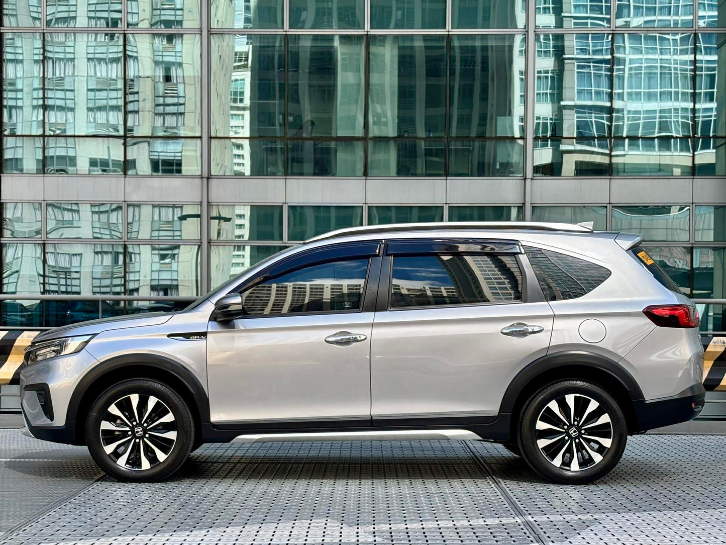 2023 Honda BRV 1.5 VX
Honda Sensing, Automatic, Gas