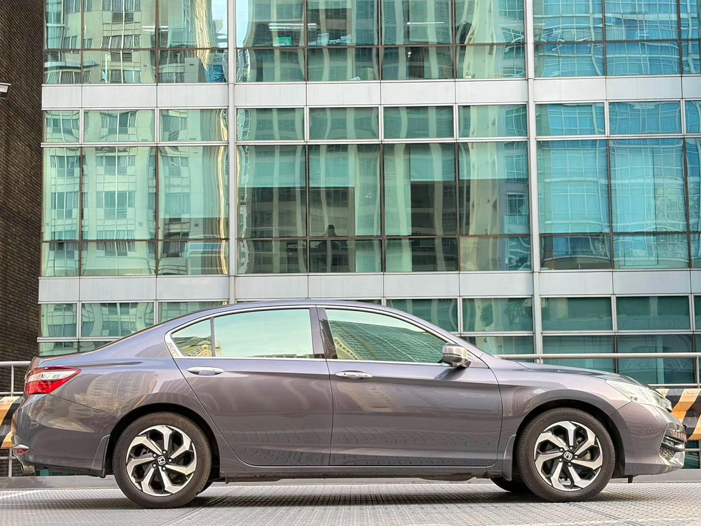 2017 Honda Accord 2.4, Automatic, Gas