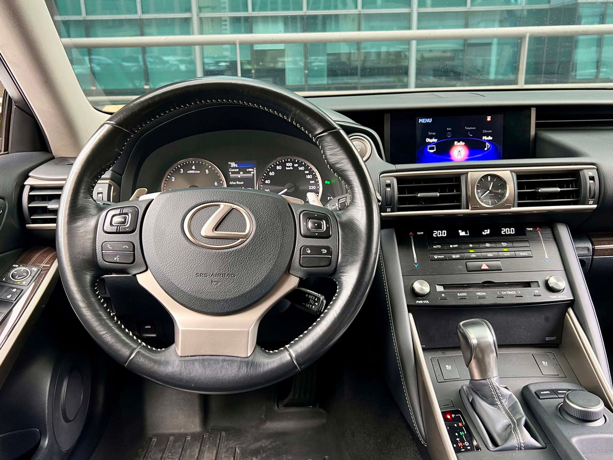 2018 Lexus IS350 V6, Automatic, Gas