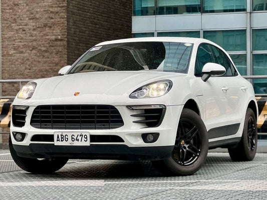 2015 Porsche Macan 2.0 Turbocharged AWD, Automatic, Gas