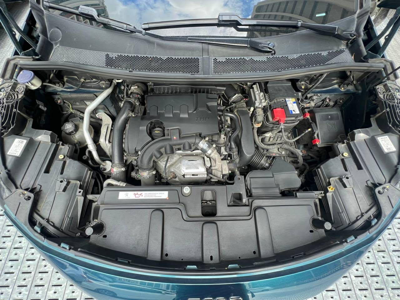 2023 Peugeot 5008 Allure 1.6, Automatic, Gas