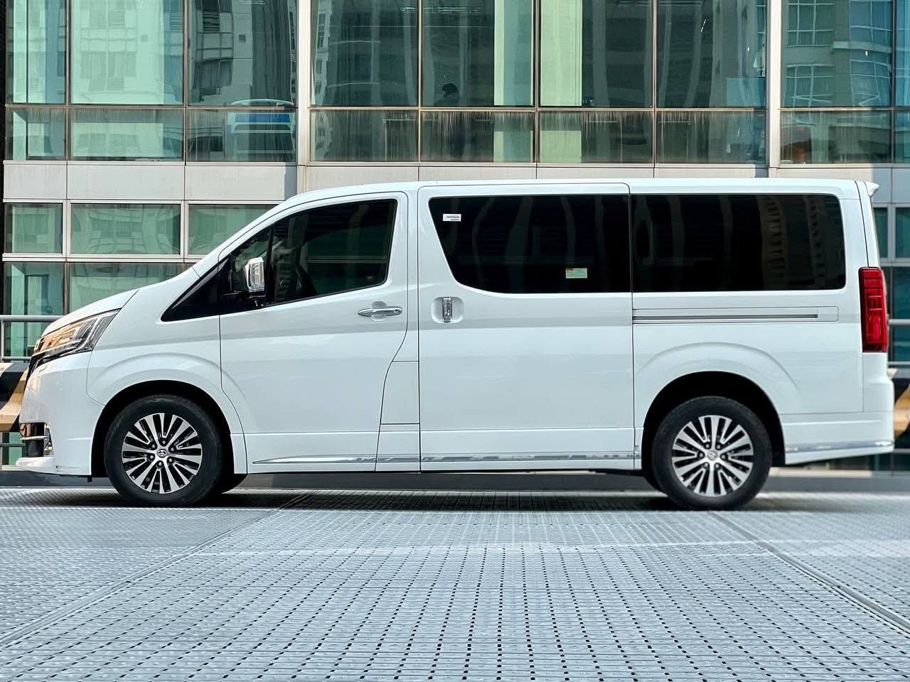 2019 Toyota Hiace Super Grandia Leather 2.8L,  Automatic, Diesel