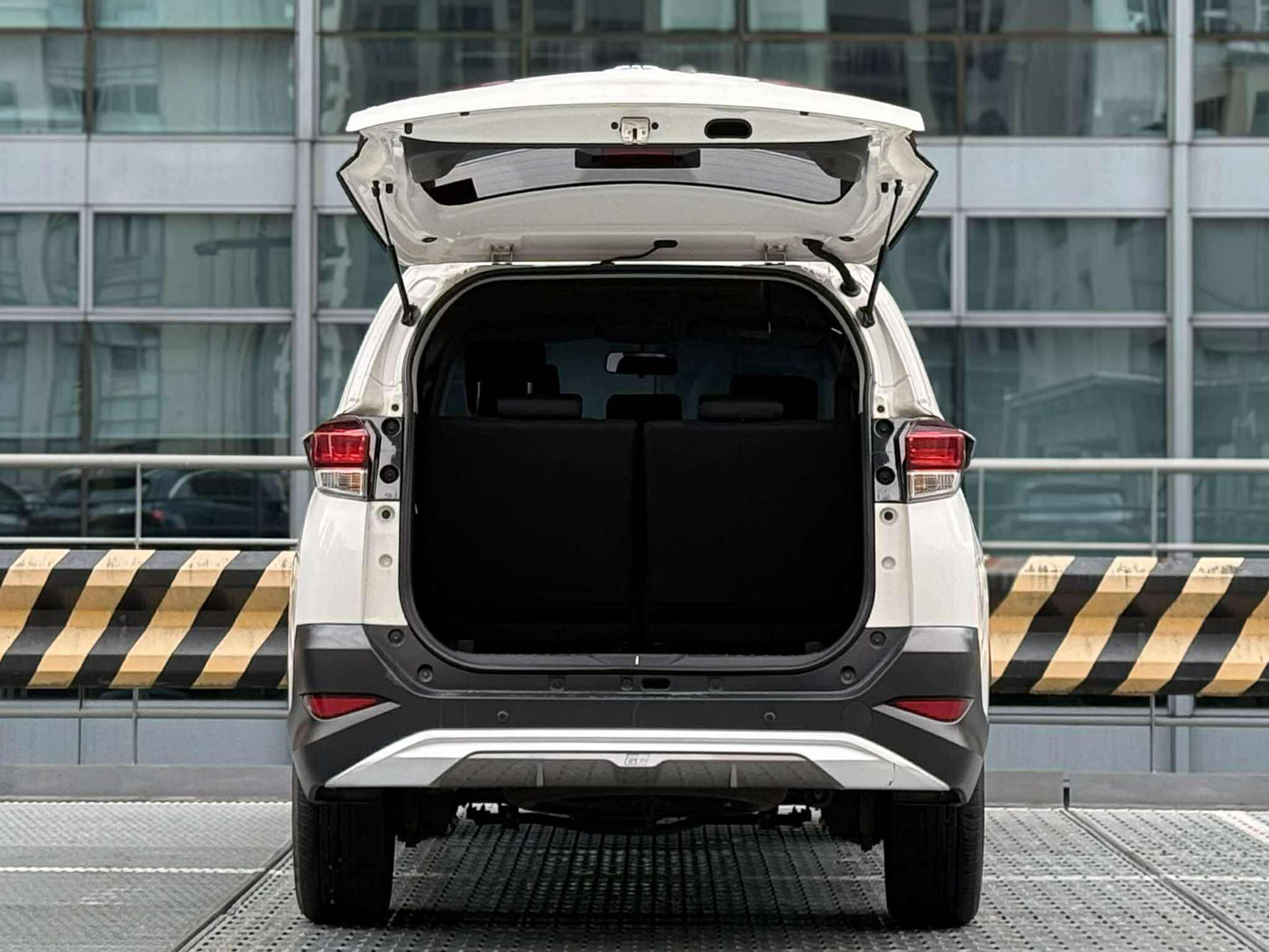 2022 Toyota Rush GRS 1.5 Automatic, Gas