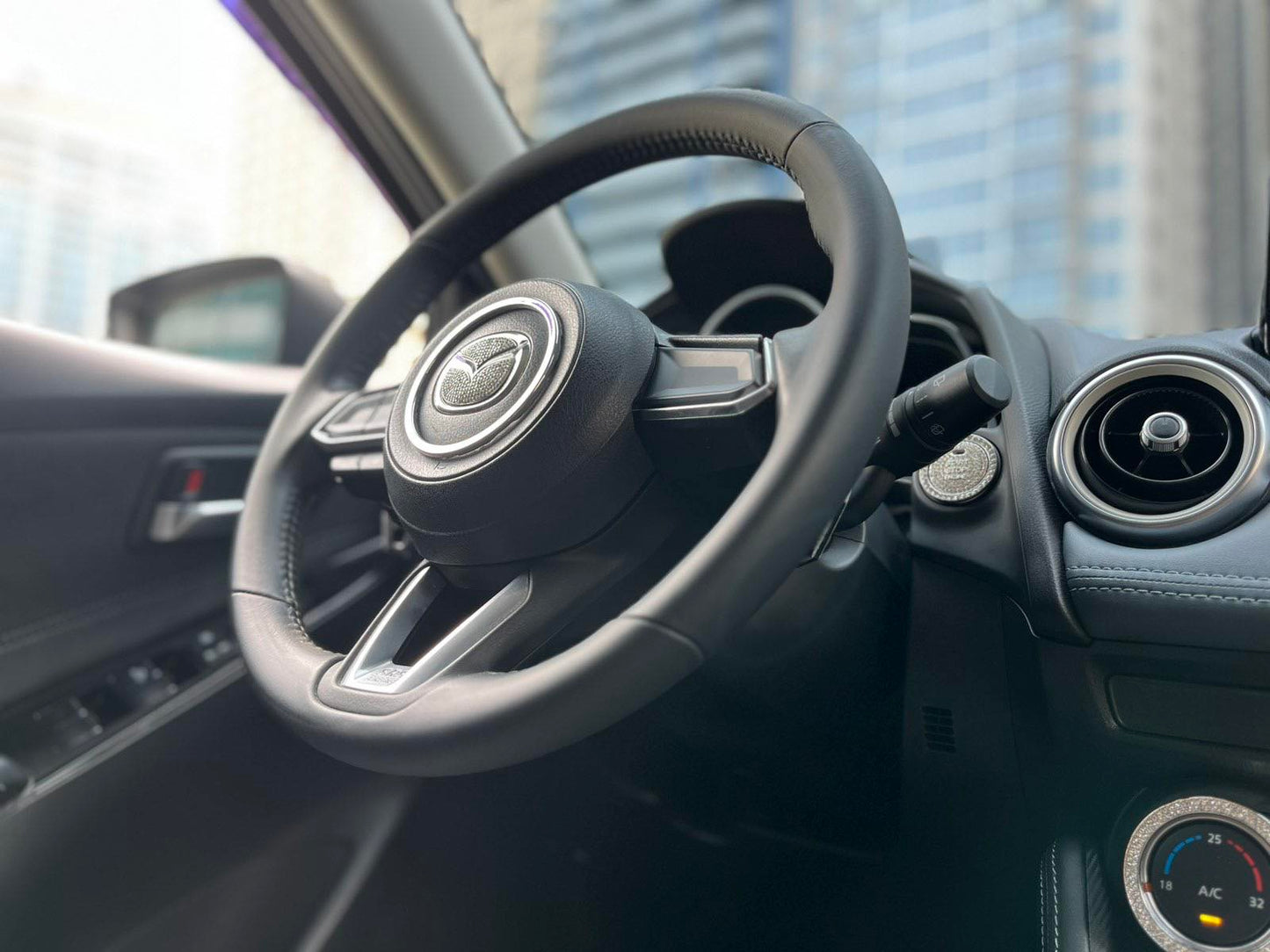 2022 Mazda 2 Hatchback 1.5, Automatic, Gas