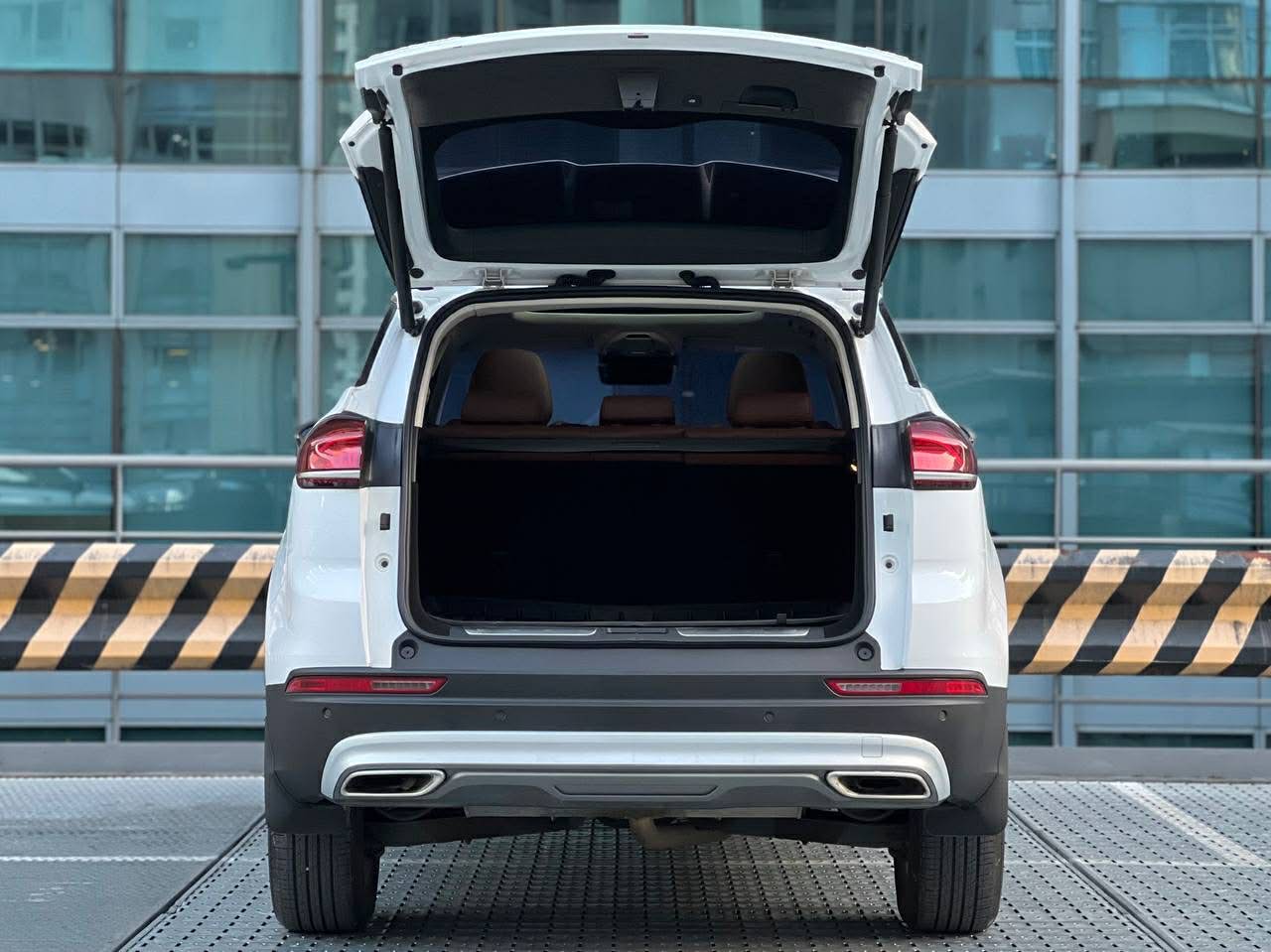 2022 Geely Azkarra Luxury Mild Hybrid 4WD 1.5, Automatic, Gas