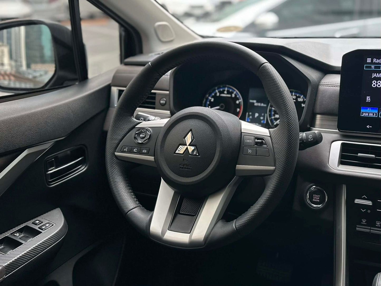 2025 Mitsubishi Xpander 1.5 GLS 2WD, Automatic, Gas