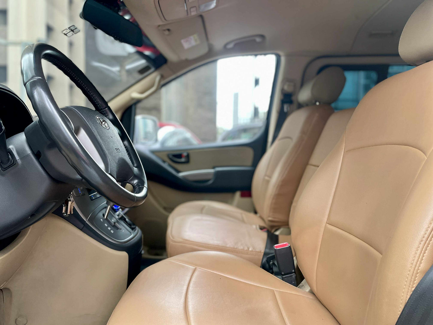 2019 Hyundai Grand Starex Gold 2.5, Automatic, Diesel